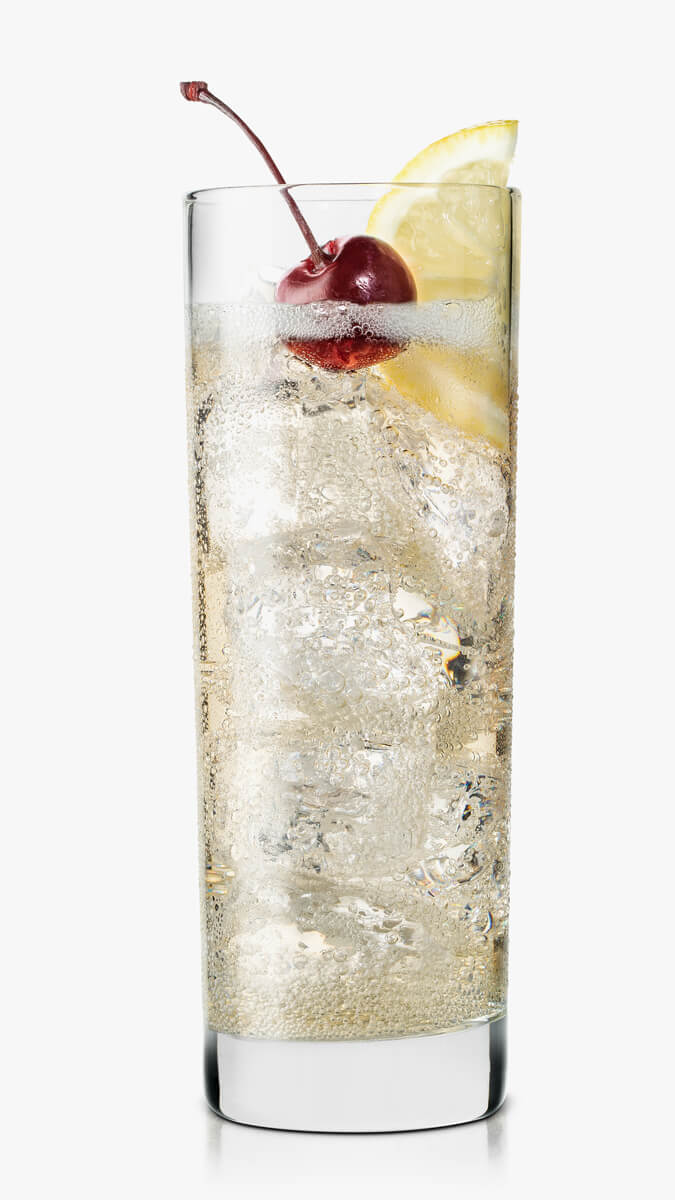 Ginger ale vodka with EFFEN Black Cherry and ginger ale. Citrusy and savory. Enjoy!